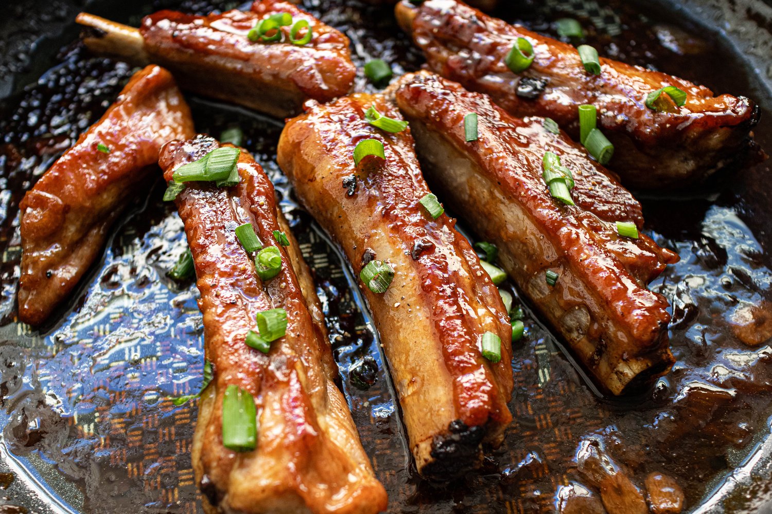 Fried Pork Ribs with Garlic
